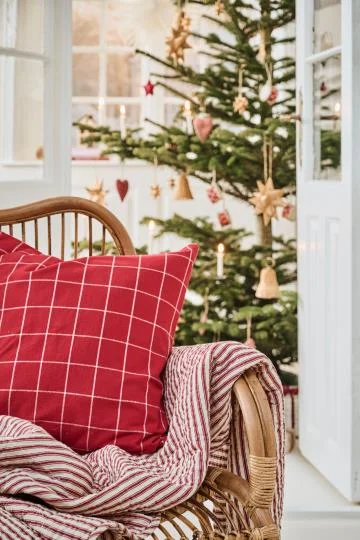 Housse de coussin élégante motif grands carreaux rouges, IB Laursen – Image 2