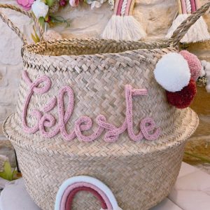 Grand panier à jouets tressé Arc-en-ciel en macramé avec pompons