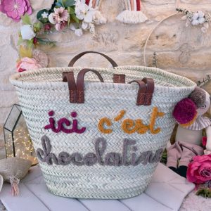 Panier de plage ici c’est chocolatine