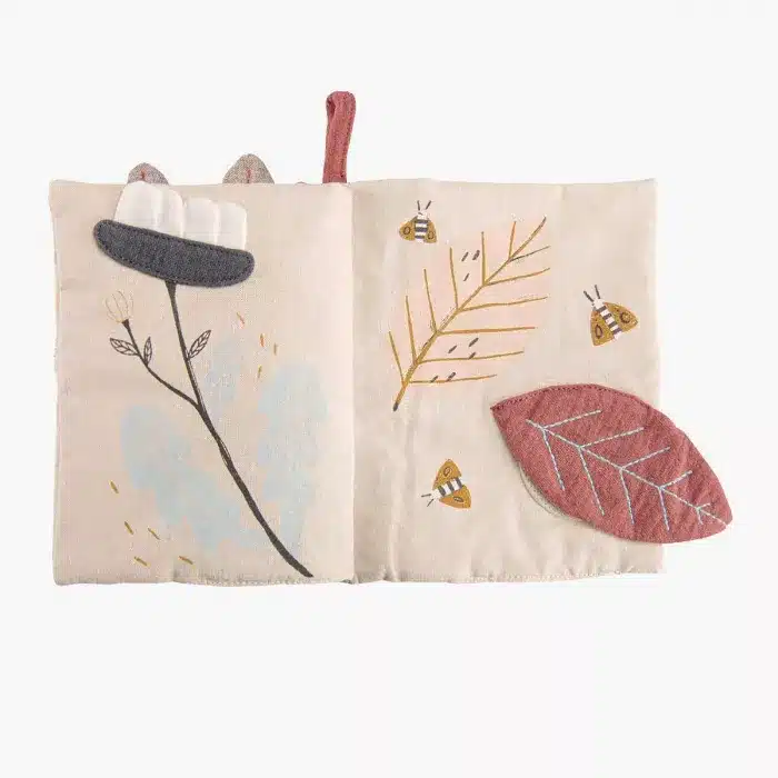 Livre Tissu Activités Après la Pluie, Moulin Roty – Image 4