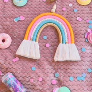 Arc-en-ciel Audrey couture jaune safran rose foncé et turquoise