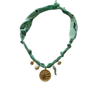 Gamme Colliers Astro Aqua, Badhnati