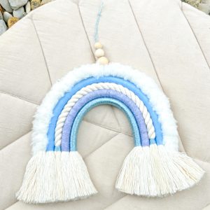 Arc-en-ciel fourrure blanche bleu océan et gris clair