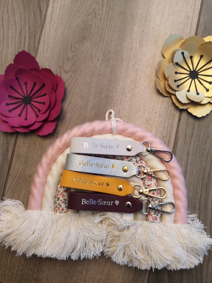 Porte clés en cuir Belle-Sœur