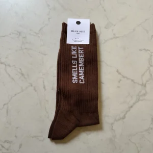 Chaussettes Smells Like Camembert, Félicie Aussi