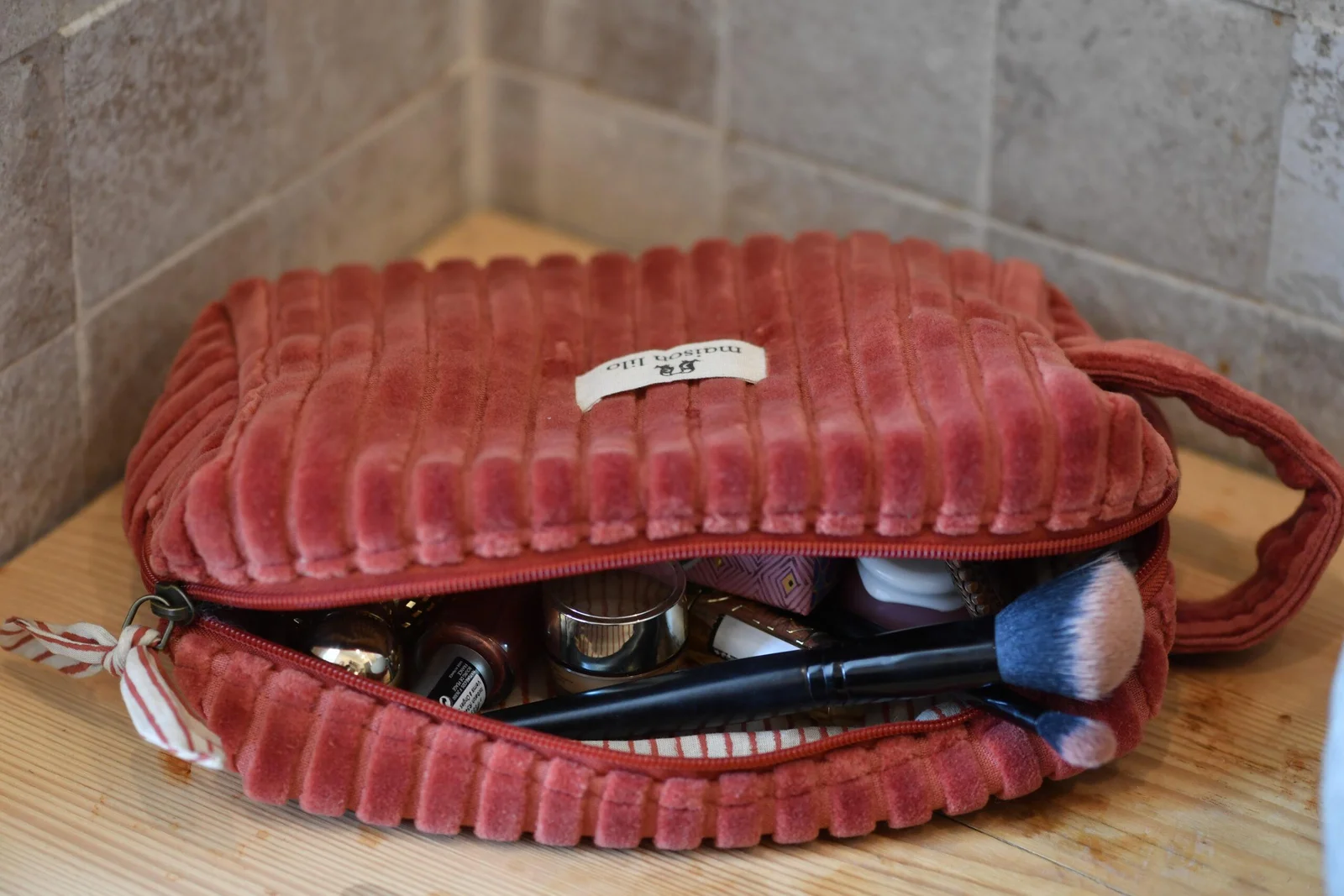 Trousse de toilette velours côtelé Noir, Maison Lilo – Image 3