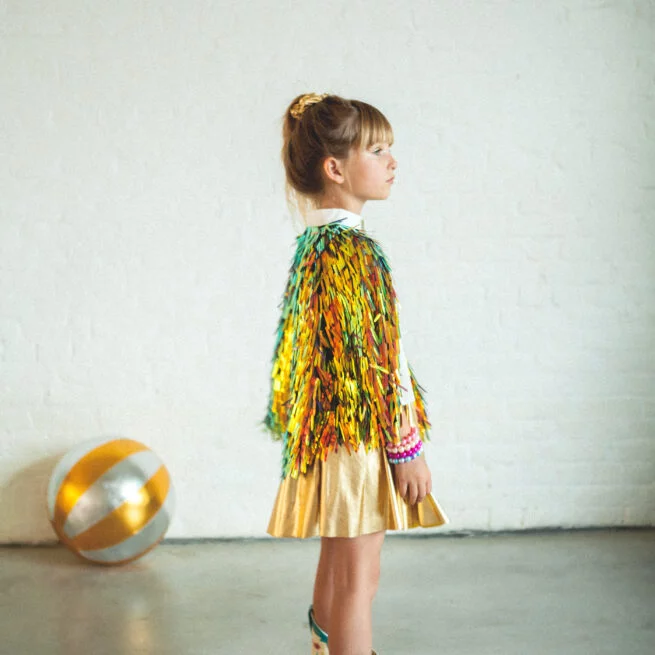 Cape holographique à franges or – Image 4