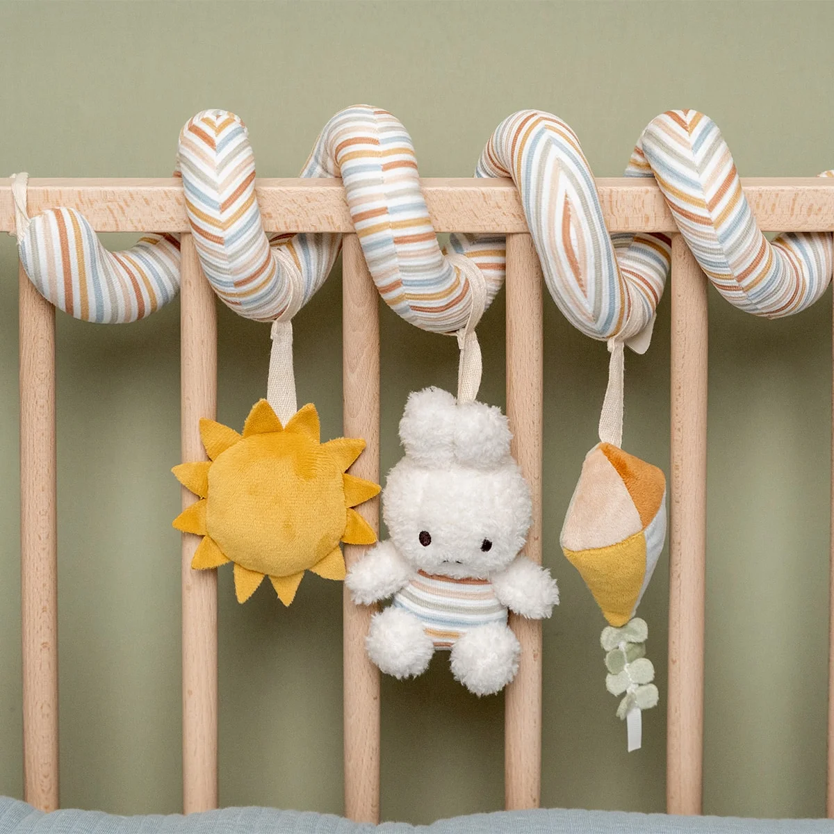 Miffy spirale d’activités Vintage Sunny Stripes, Little Dutch
