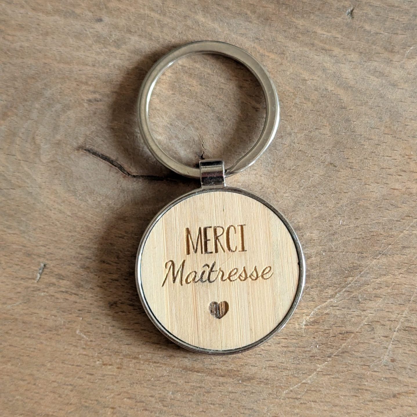 Porte-clef bois métal – Merci Maîtresse