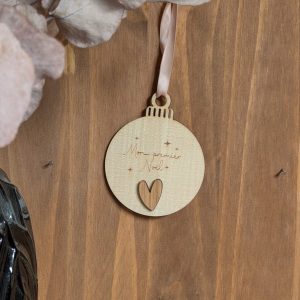 Boule de Noël en bouleau et chêne – Mon premier Noël