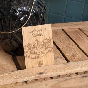 Carte en chêne – Souvenir de Savoie