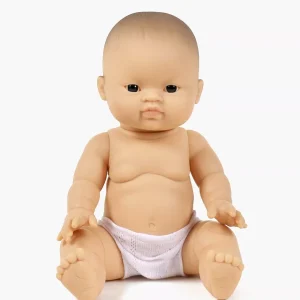 Alizée – Petite fille d&rsquo;Asie aux yeux foncés