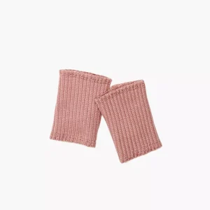 Paire de guêtres en tricot rose thé