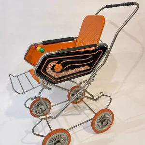 *Poussette vintage pliable en métal orange / bleu marine pour poupées